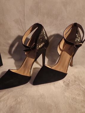 bebe Black Pointed Toe Ankle Strap Stiletto Heels
